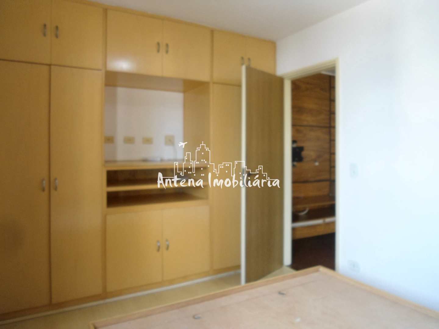 Apartamento à venda com 1 quarto, 42m² - Foto 15