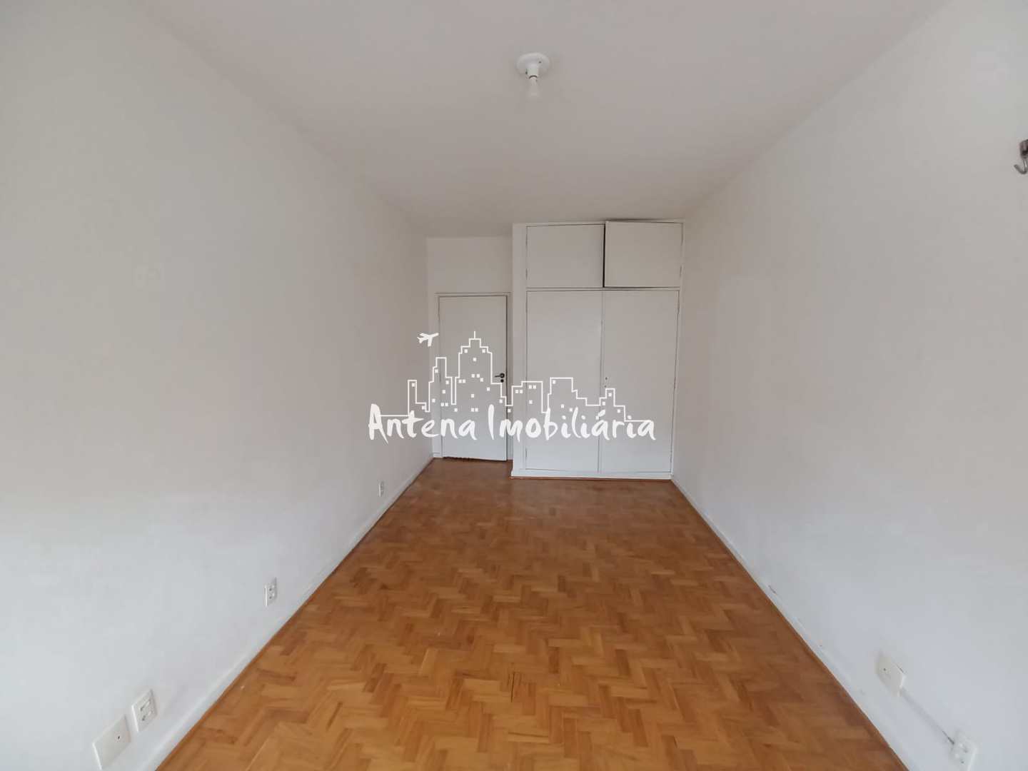 Apartamento à venda com 2 quartos, 95m² - Foto 6