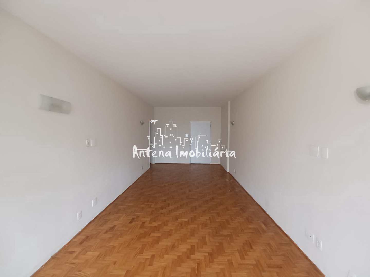 Apartamento à venda com 2 quartos, 95m² - Foto 2