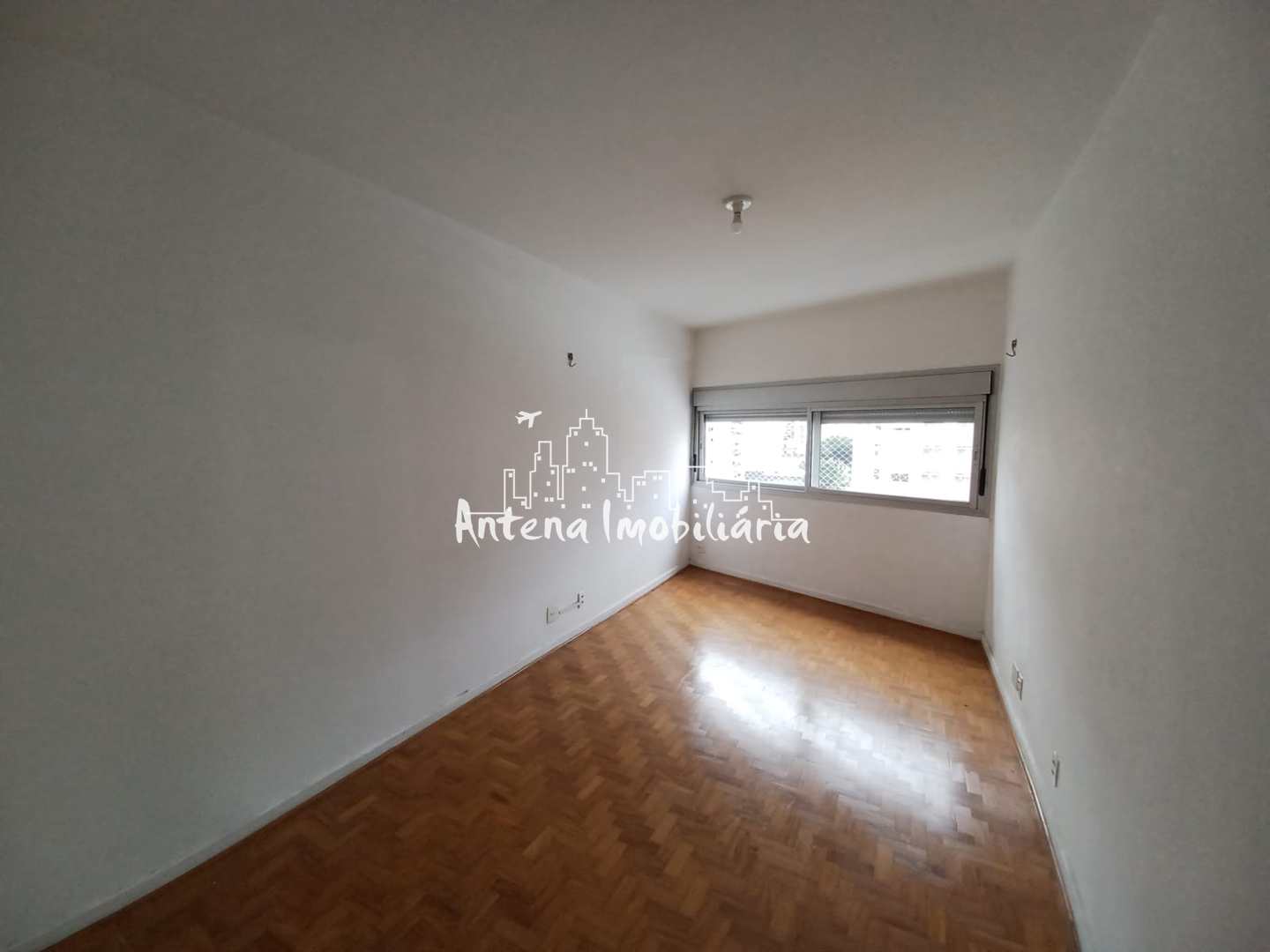 Apartamento à venda com 2 quartos, 95m² - Foto 1