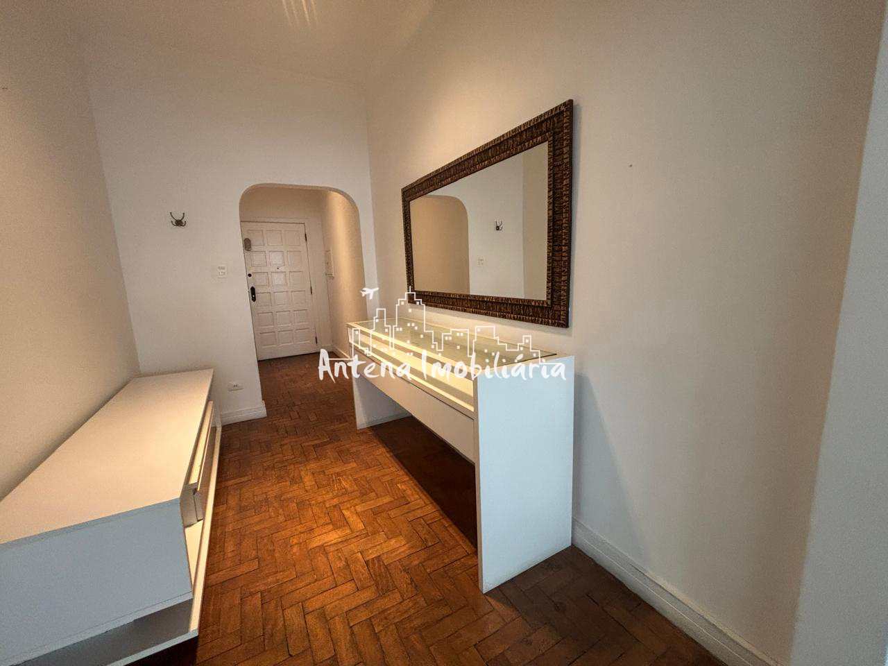 Apartamento para alugar com 3 quartos, 140m² - Foto 18