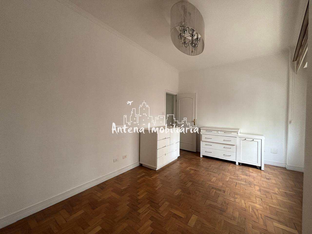 Apartamento para alugar com 3 quartos, 140m² - Foto 10