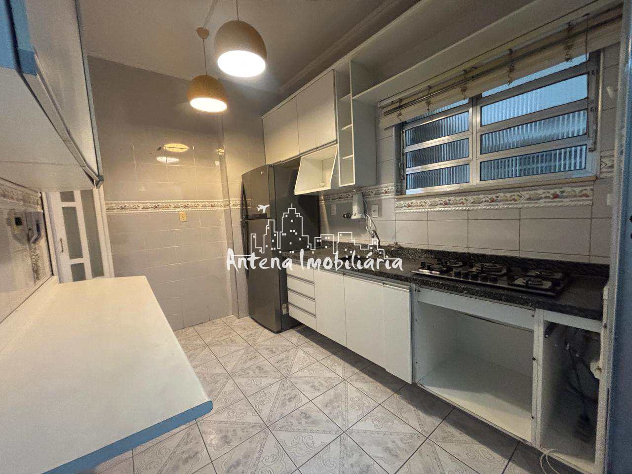 Apartamento para alugar com 3 quartos, 140m² - Foto 15