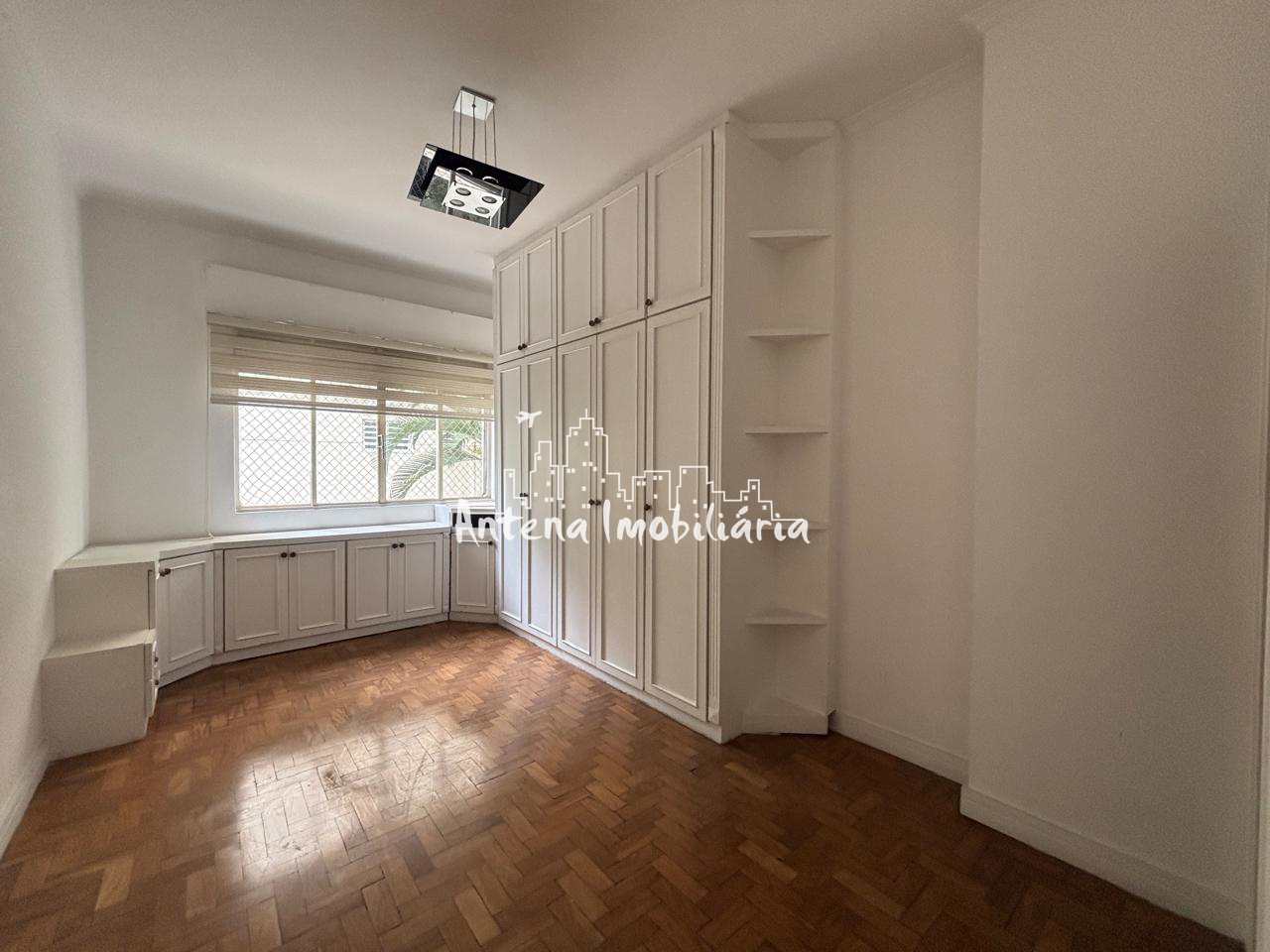 Apartamento para alugar com 3 quartos, 140m² - Foto 11