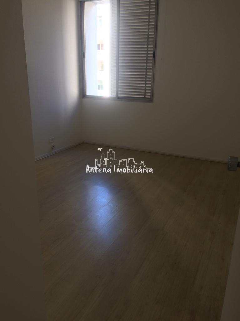 Apartamento à venda com 2 quartos, 100m² - Foto 2