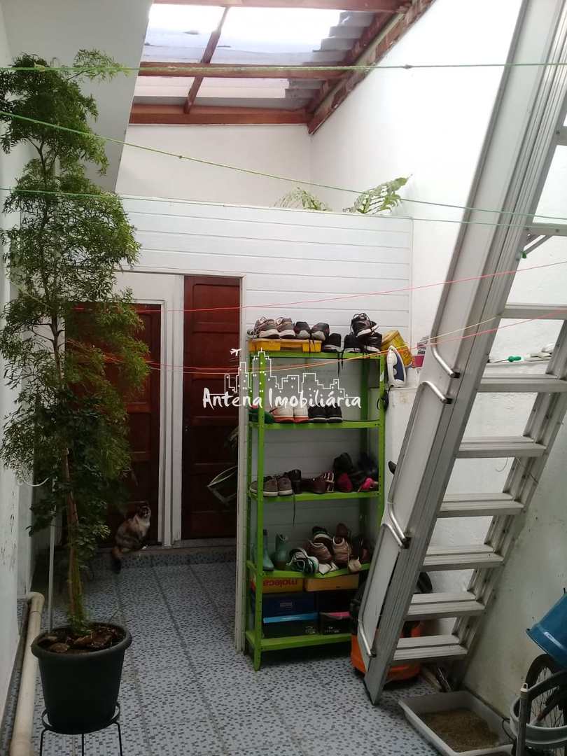 Casa à venda com 2 quartos, 100m² - Foto 28