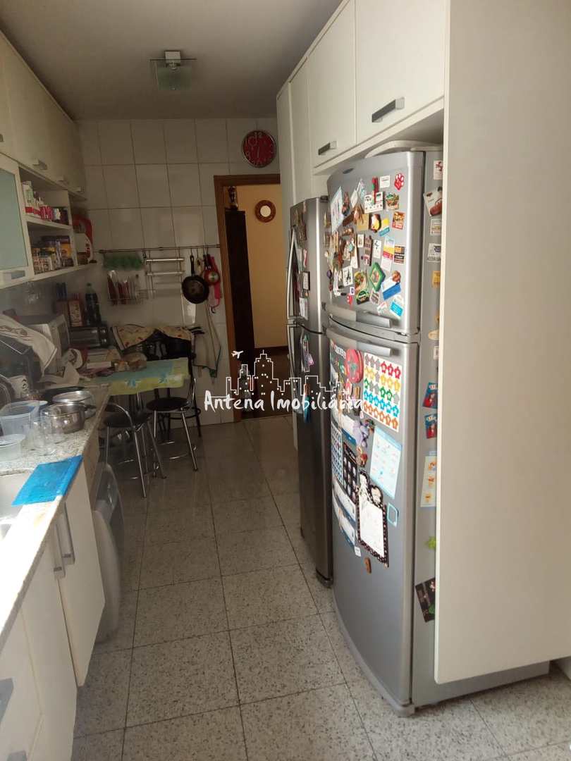 Apartamento à venda com 4 quartos, 189m² - Foto 13