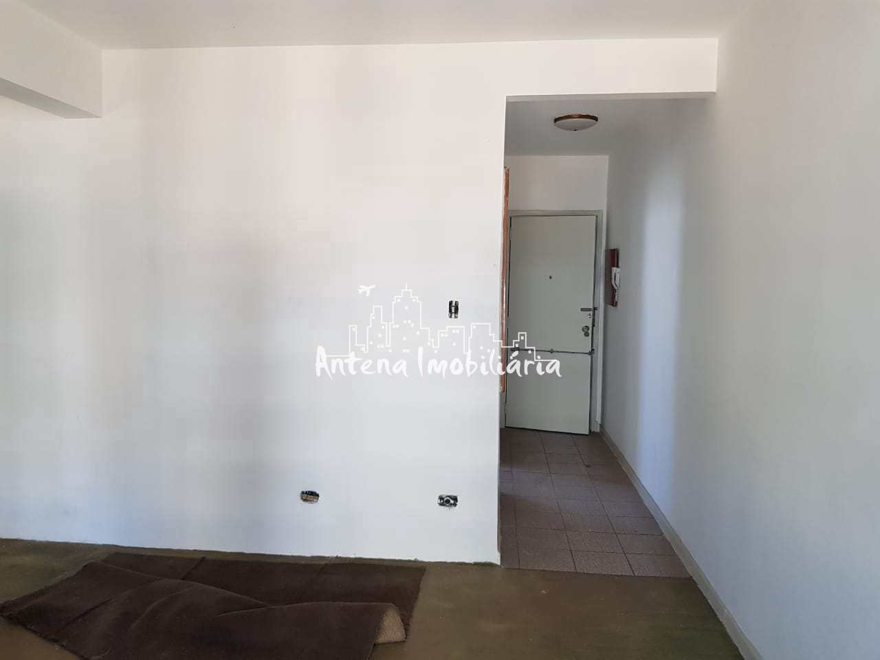 Apartamento à venda com 1 quarto, 55m² - Foto 1