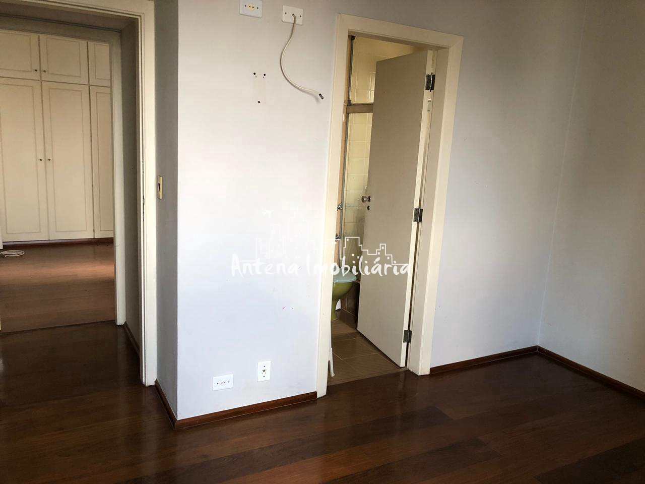 Apartamento à venda e aluguel com 3 quartos, 136m² - Foto 11