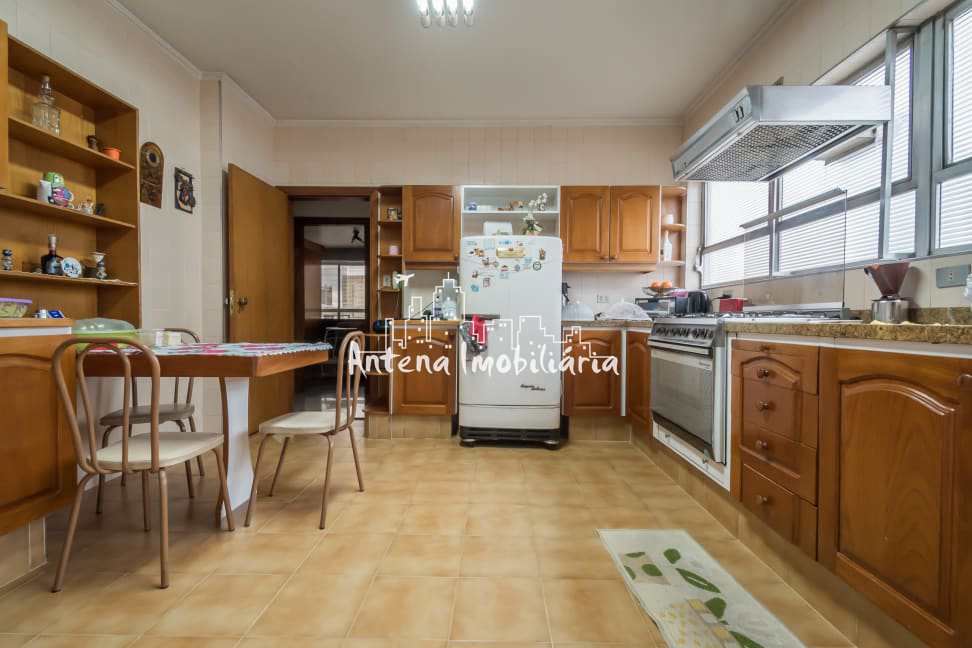 Apartamento à venda com 3 quartos, 252m² - Foto 30