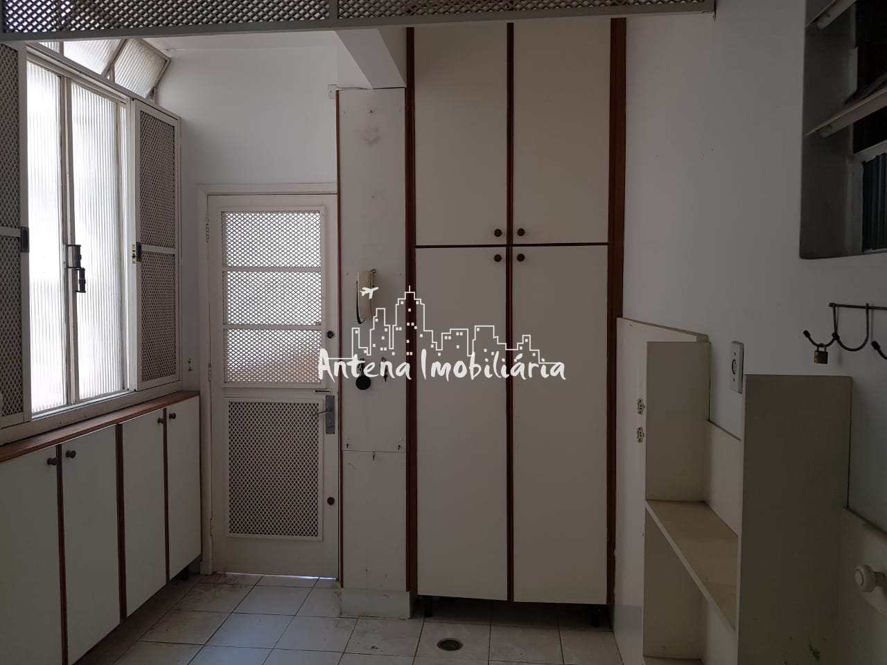 Apartamento à venda com 3 quartos, 190m² - Foto 14