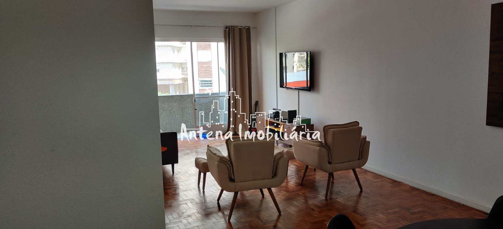 Apartamento à venda com 3 quartos, 135m² - Foto 2