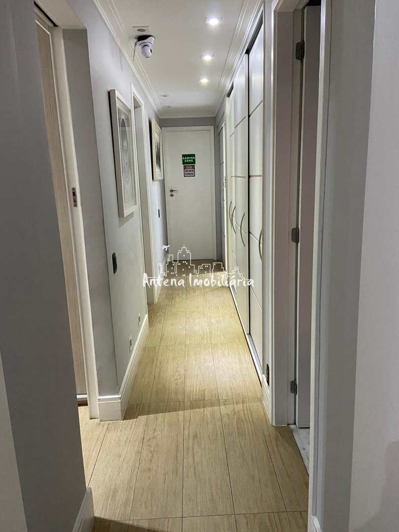 Apartamento à venda com 4 quartos, 191m² - Foto 17