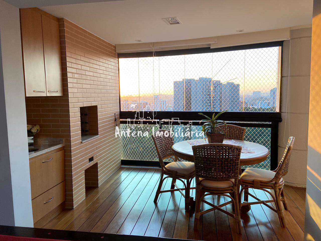 Apartamento à venda com 4 quartos, 191m² - Foto 5