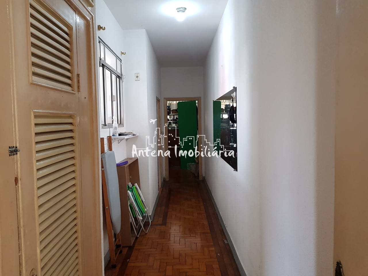 Apartamento à venda com 2 quartos, 90m² - Foto 2