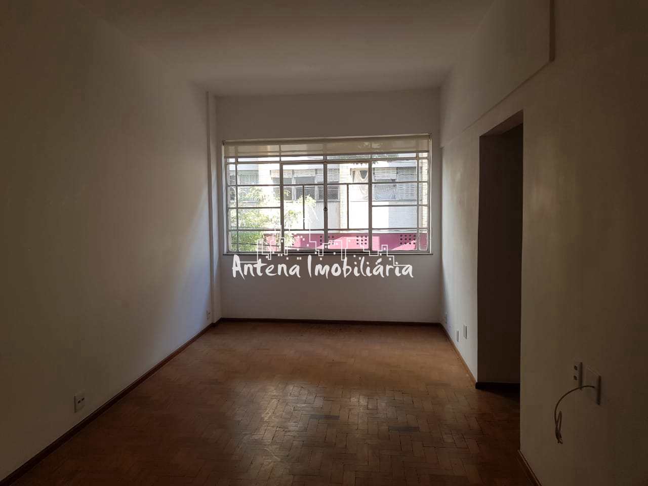 Apartamento à venda com 2 quartos, 90m² - Foto 1