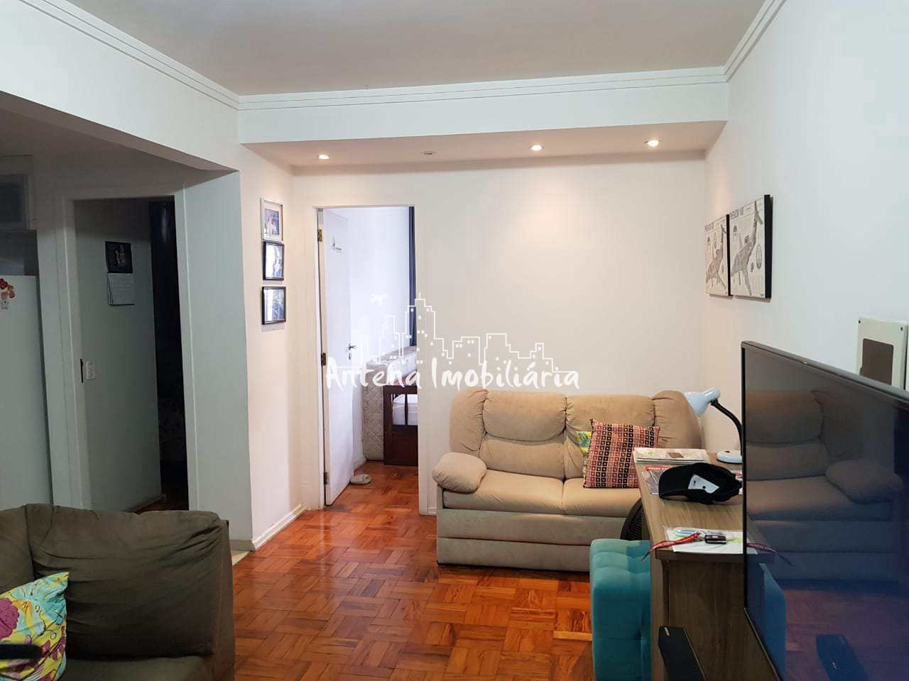 Apartamento à venda com 2 quartos, 56m² - Foto 1