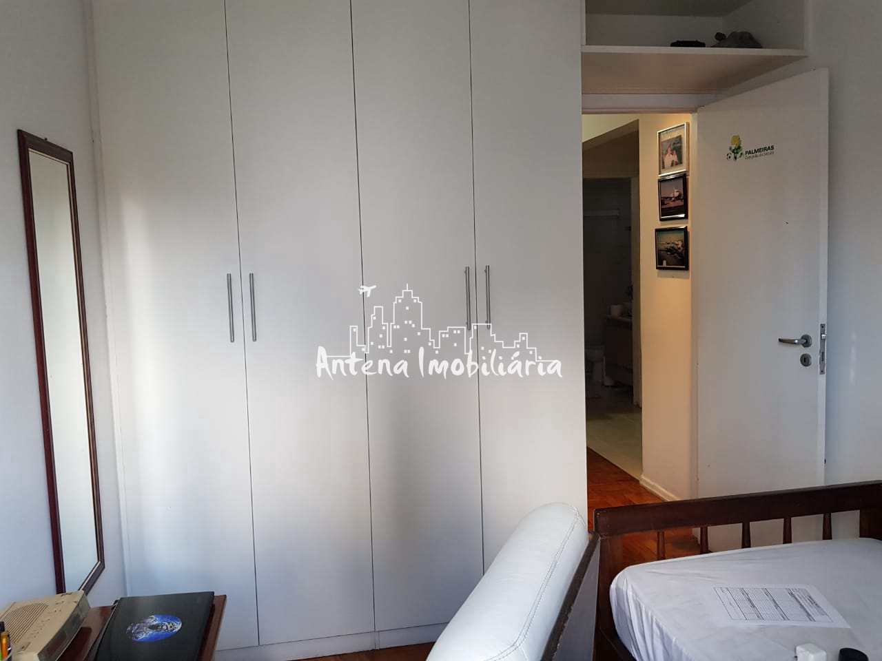 Apartamento à venda com 2 quartos, 56m² - Foto 4