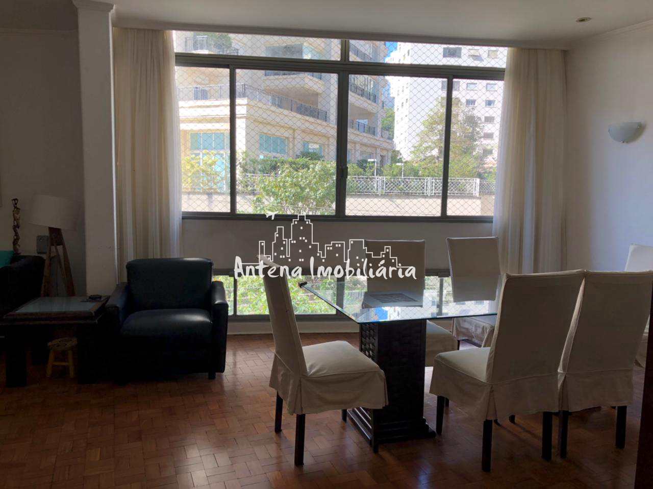 Apartamento à venda com 3 quartos, 188m² - Foto 2