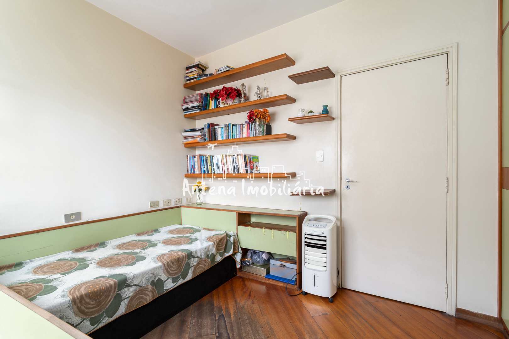 Apartamento à venda com 3 quartos, 120m² - Foto 8