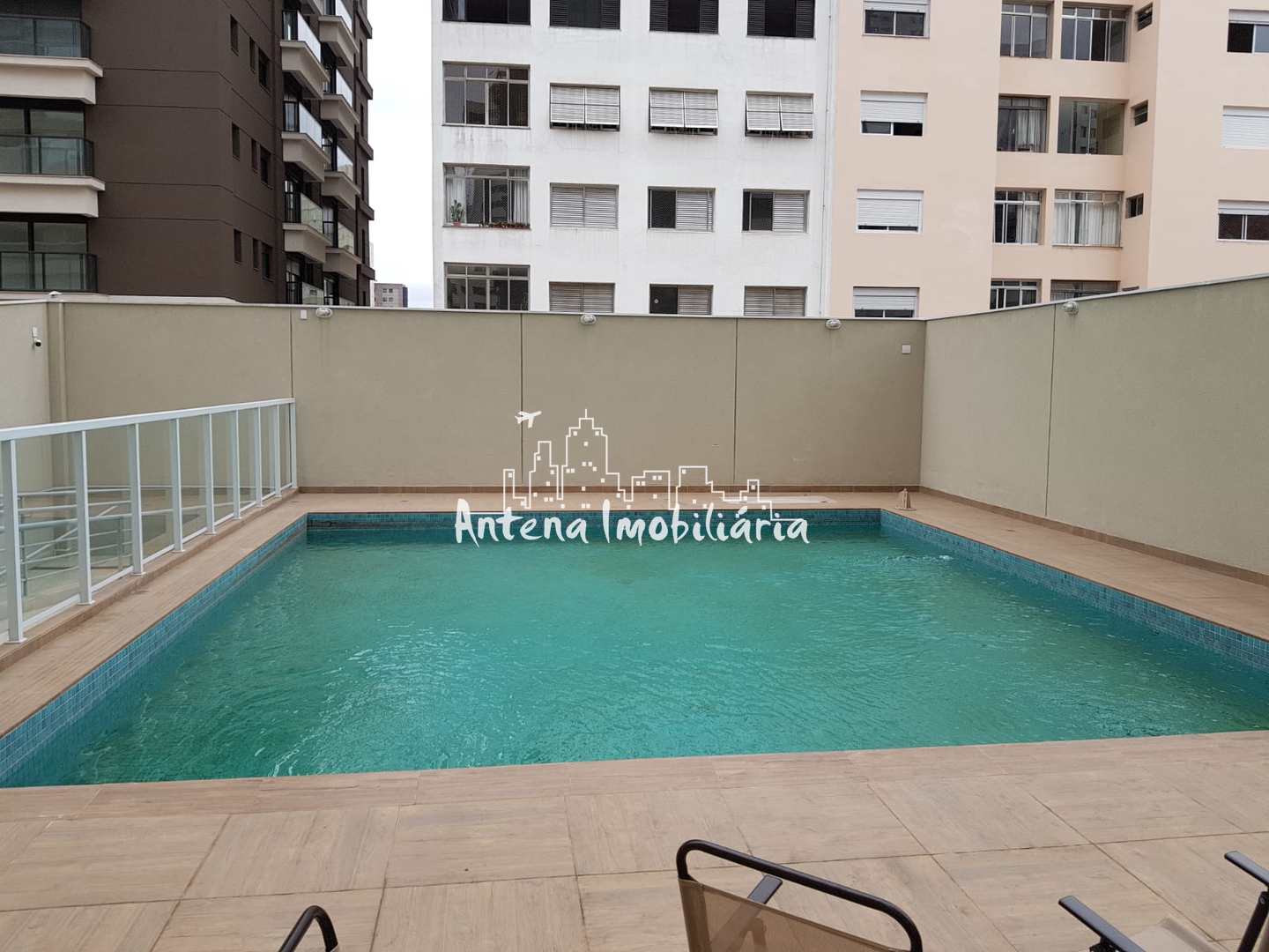 Apartamento à venda com 2 quartos, 62m² - Foto 2