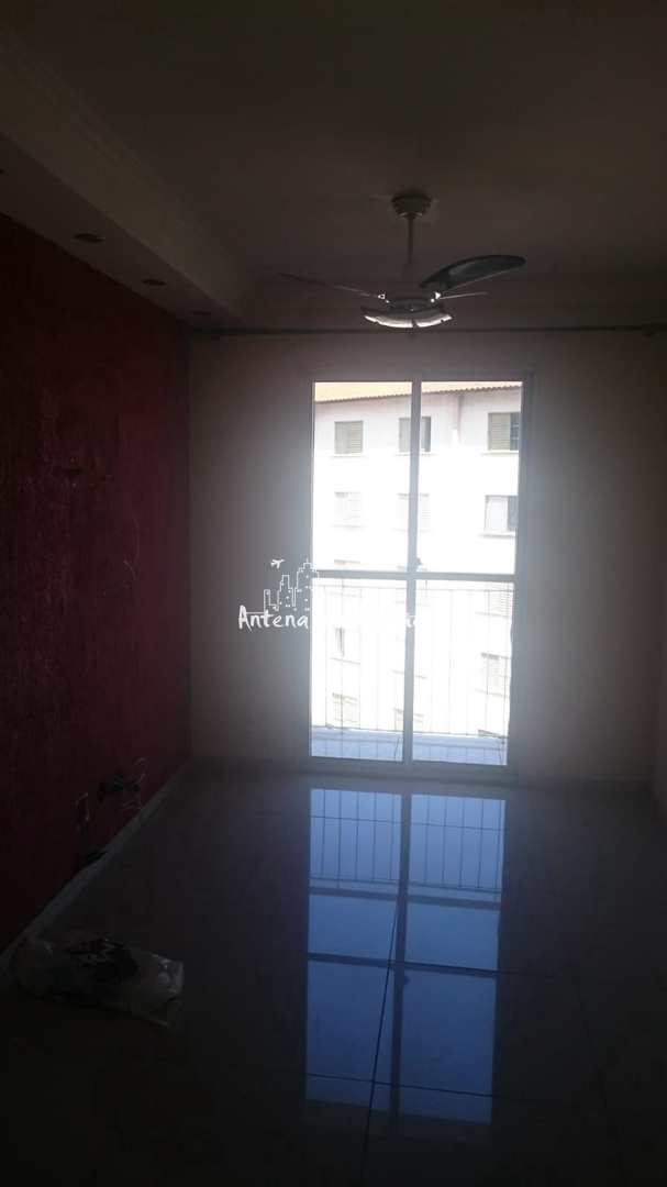 Apartamento à venda com 3 quartos, 70m² - Foto 1