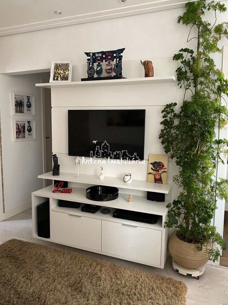 Apartamento à venda com 2 quartos, 64m² - Foto 2