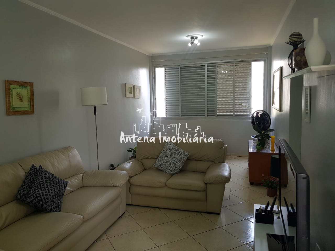 Apartamento à venda com 1 quarto, 64m² - Foto 1