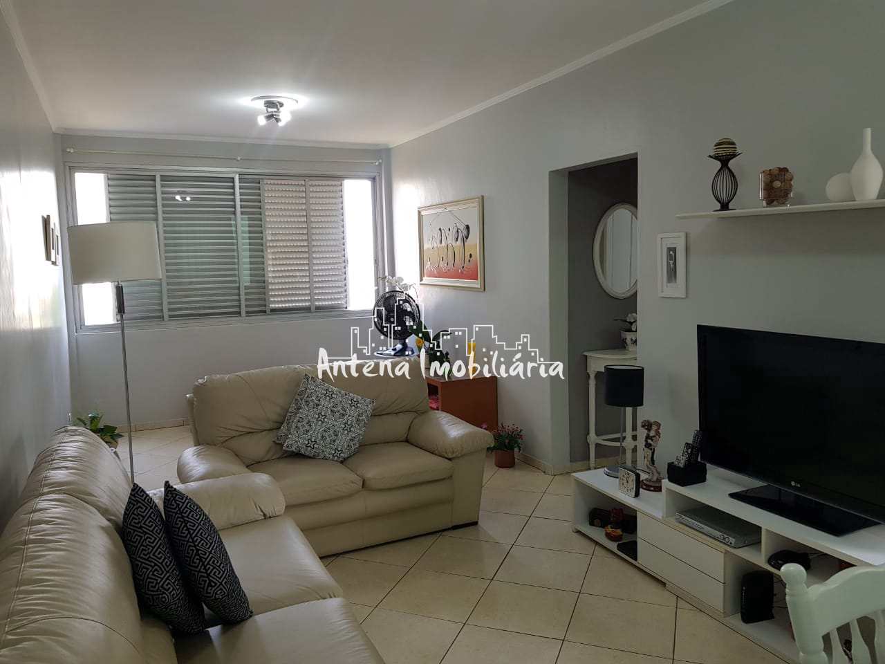 Apartamento à venda com 1 quarto, 64m² - Foto 2