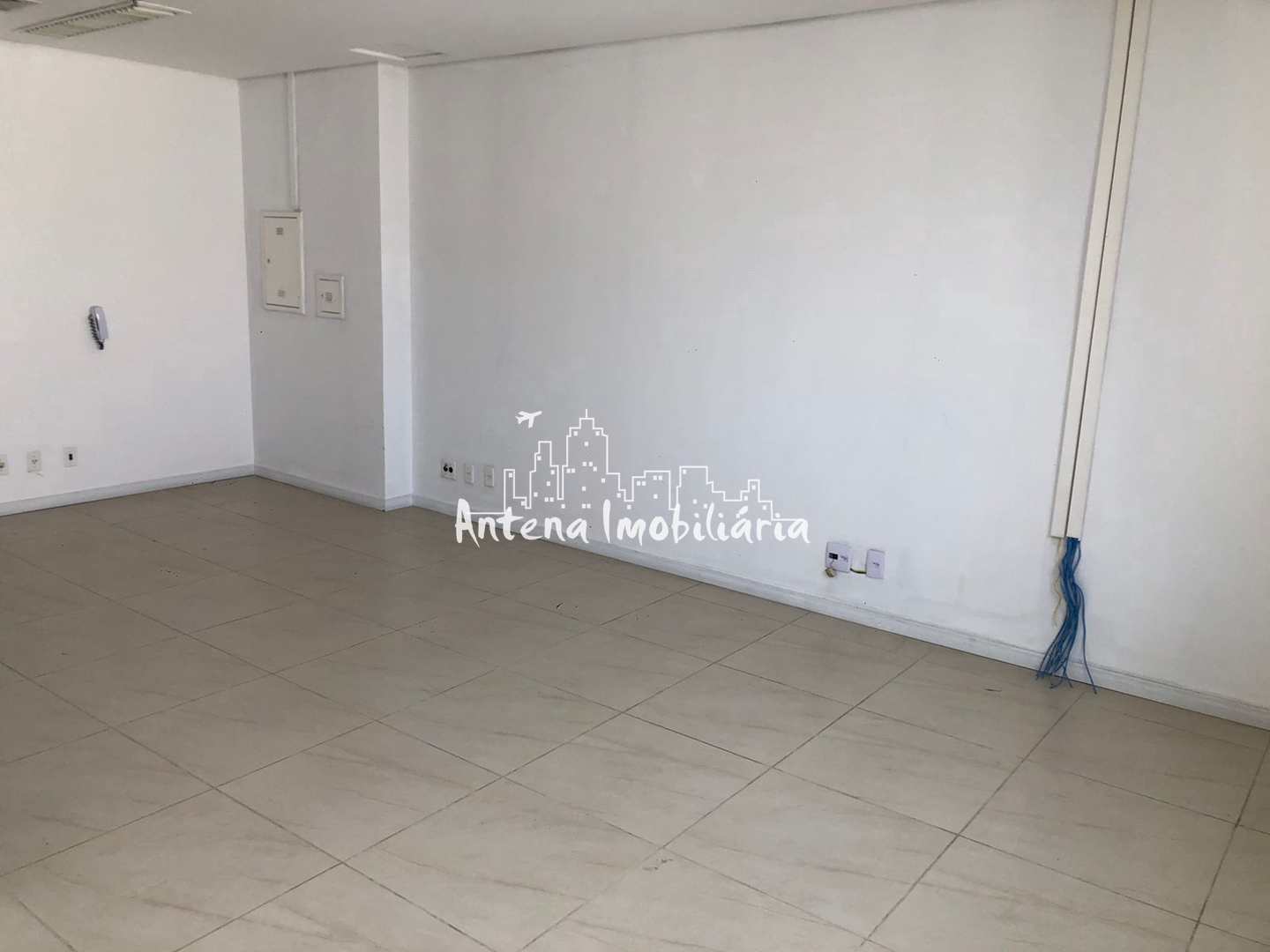 Prédio Inteiro para alugar, 35m² - Foto 2