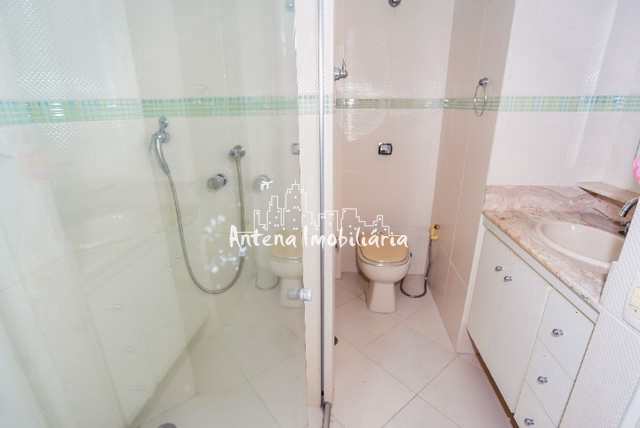 Apartamento à venda com 5 quartos, 320m² - Foto 13