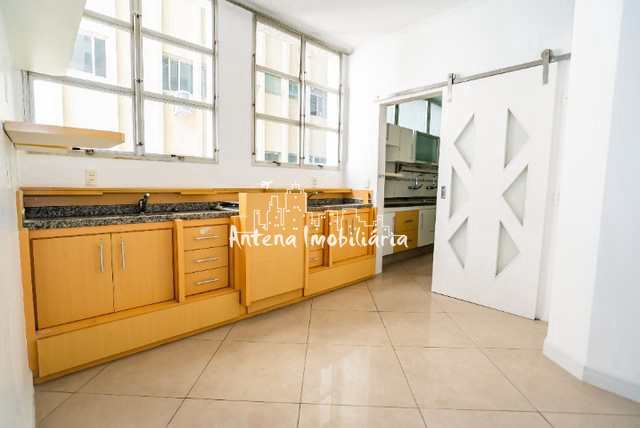 Apartamento à venda com 5 quartos, 320m² - Foto 18