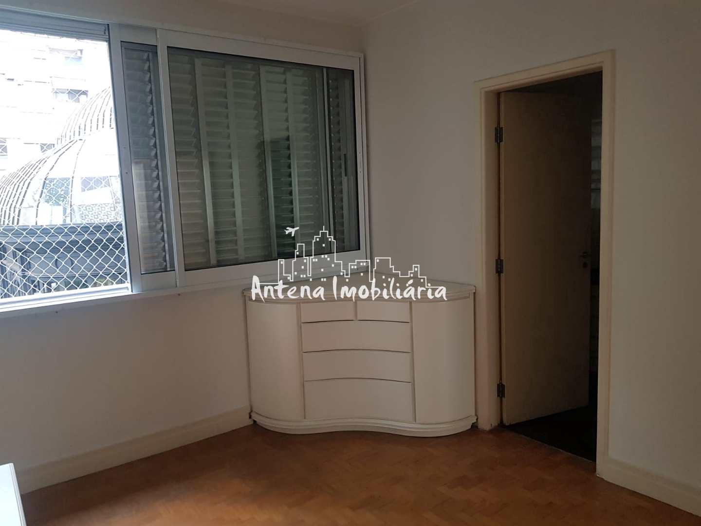 Apartamento à venda com 3 quartos, 100m² - Foto 4