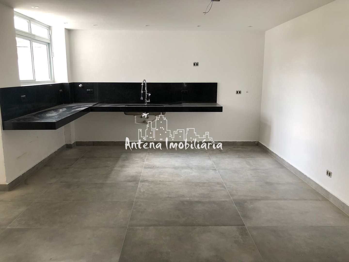 Apartamento à venda com 2 quartos, 141m² - Foto 4