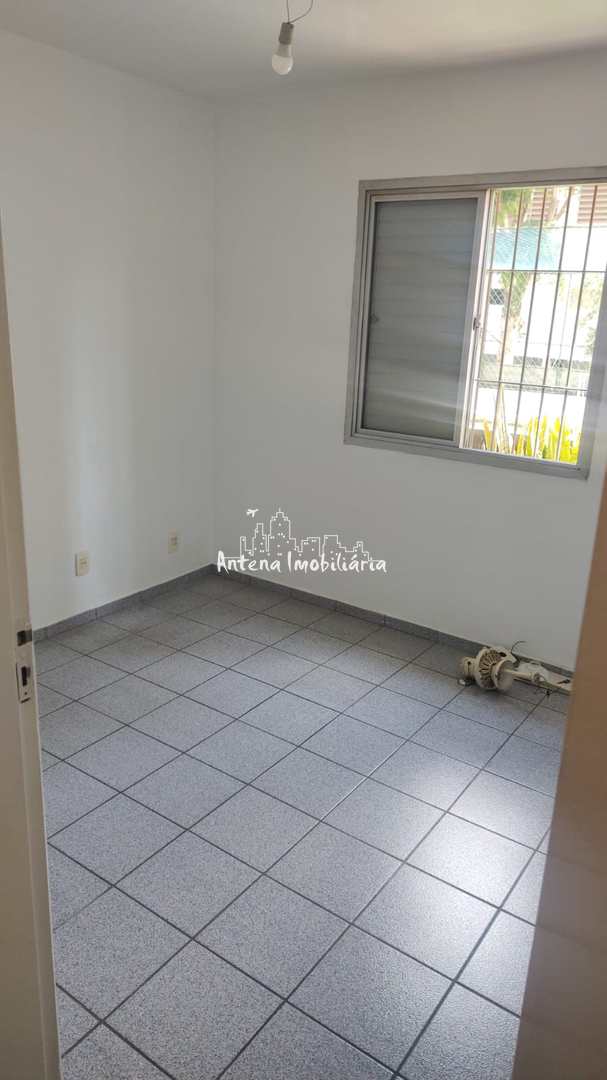 Apartamento à venda com 3 quartos, 79m² - Foto 4