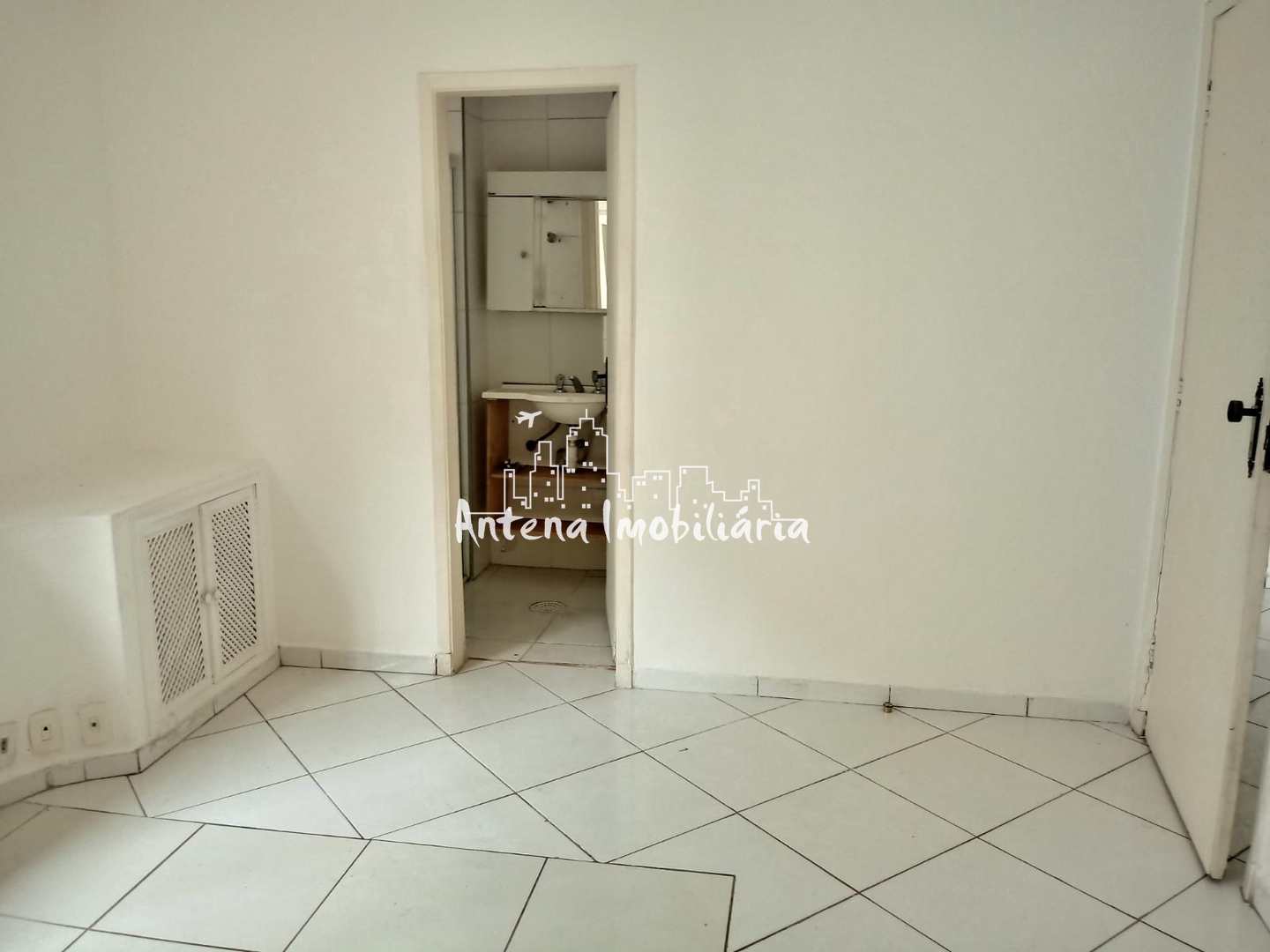 Apartamento à venda com 3 quartos, 144m² - Foto 13