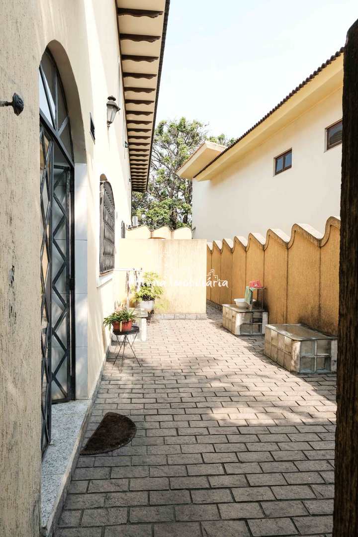 Sobrado à venda com 4 quartos, 540m² - Foto 38