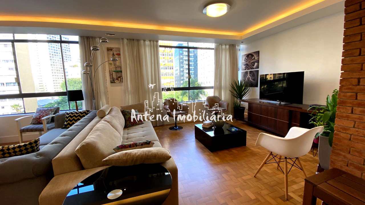 Apartamento à venda com 4 quartos, 221m² - Foto 1