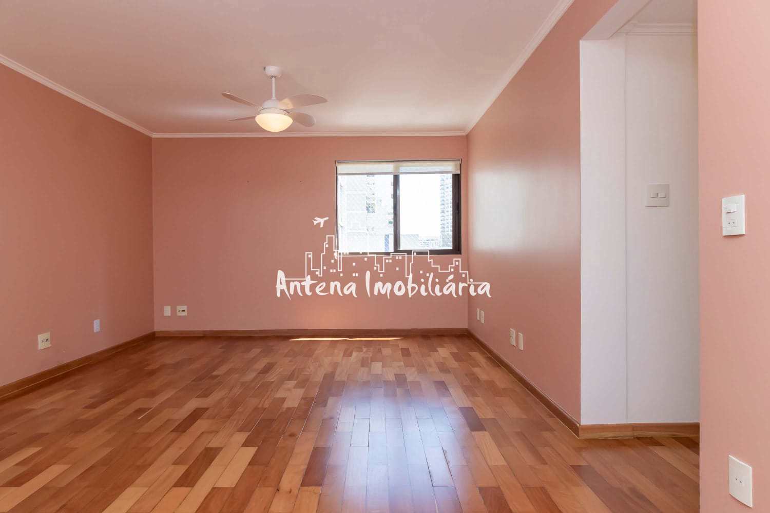 Apartamento à venda com 2 quartos, 91m² - Foto 2