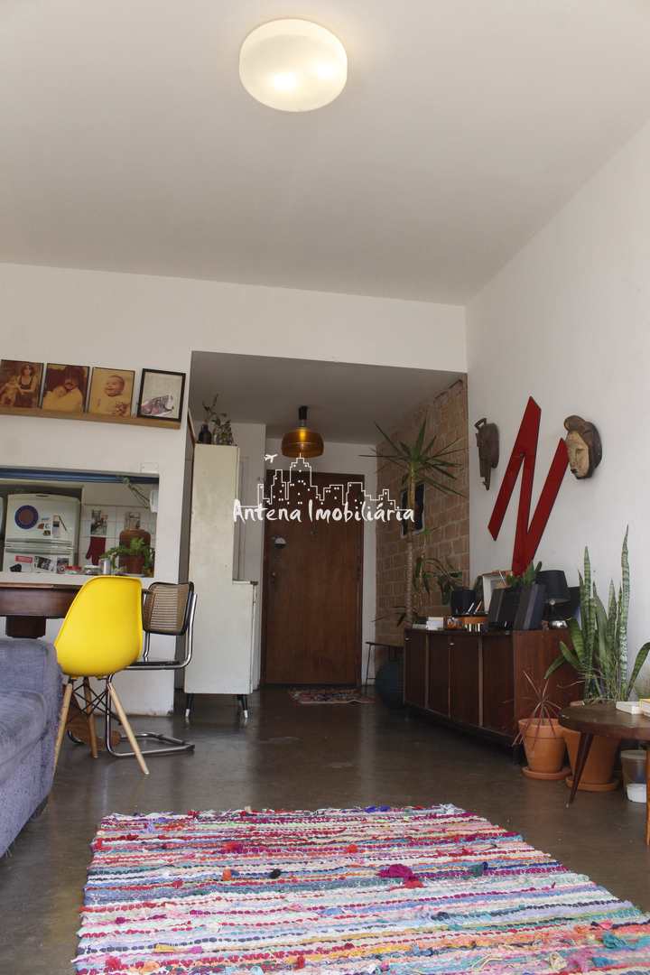 Apartamento à venda com 2 quartos, 96m² - Foto 2