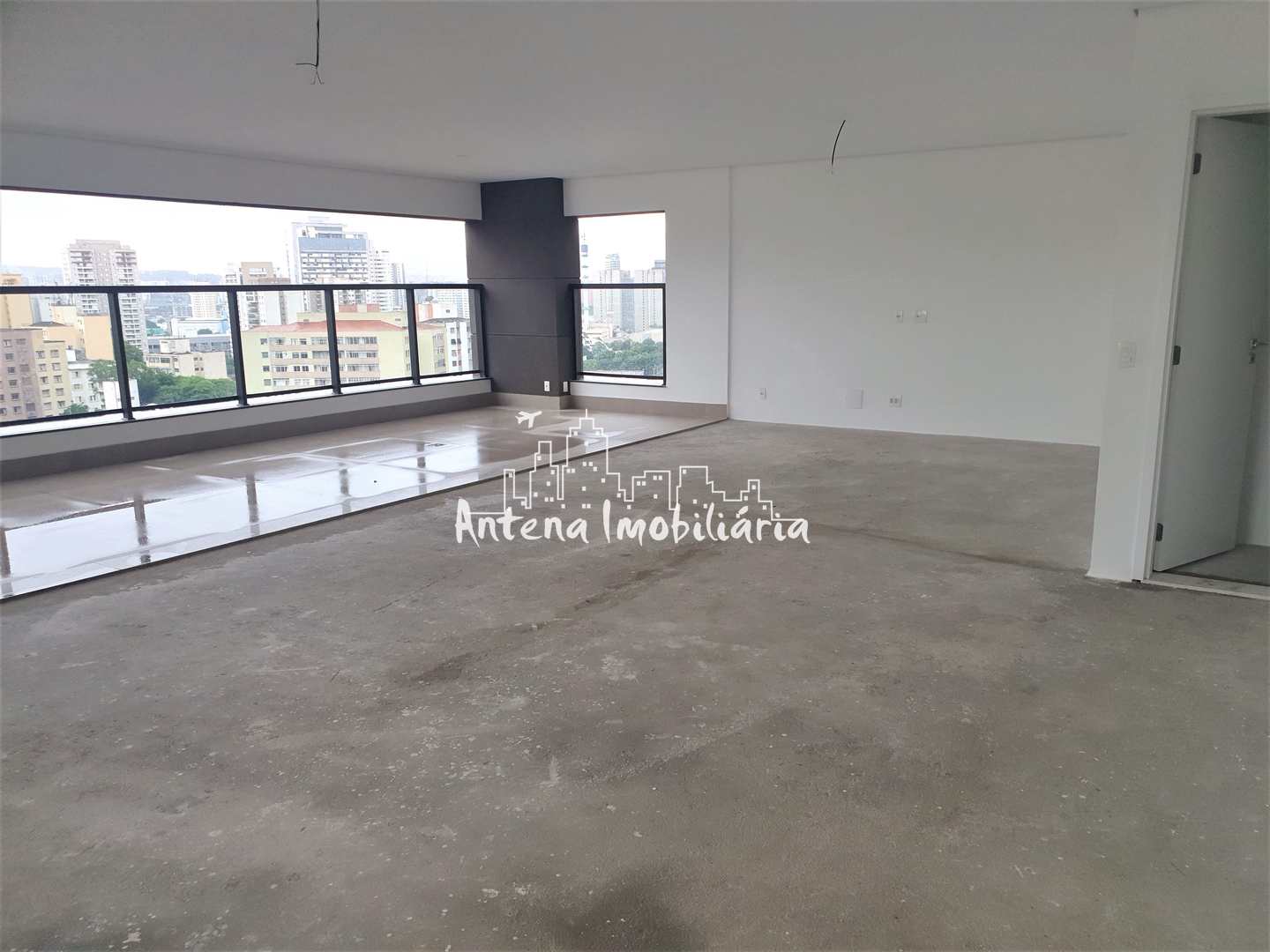 Apartamento à venda com 5 quartos, 310m² - Foto 1