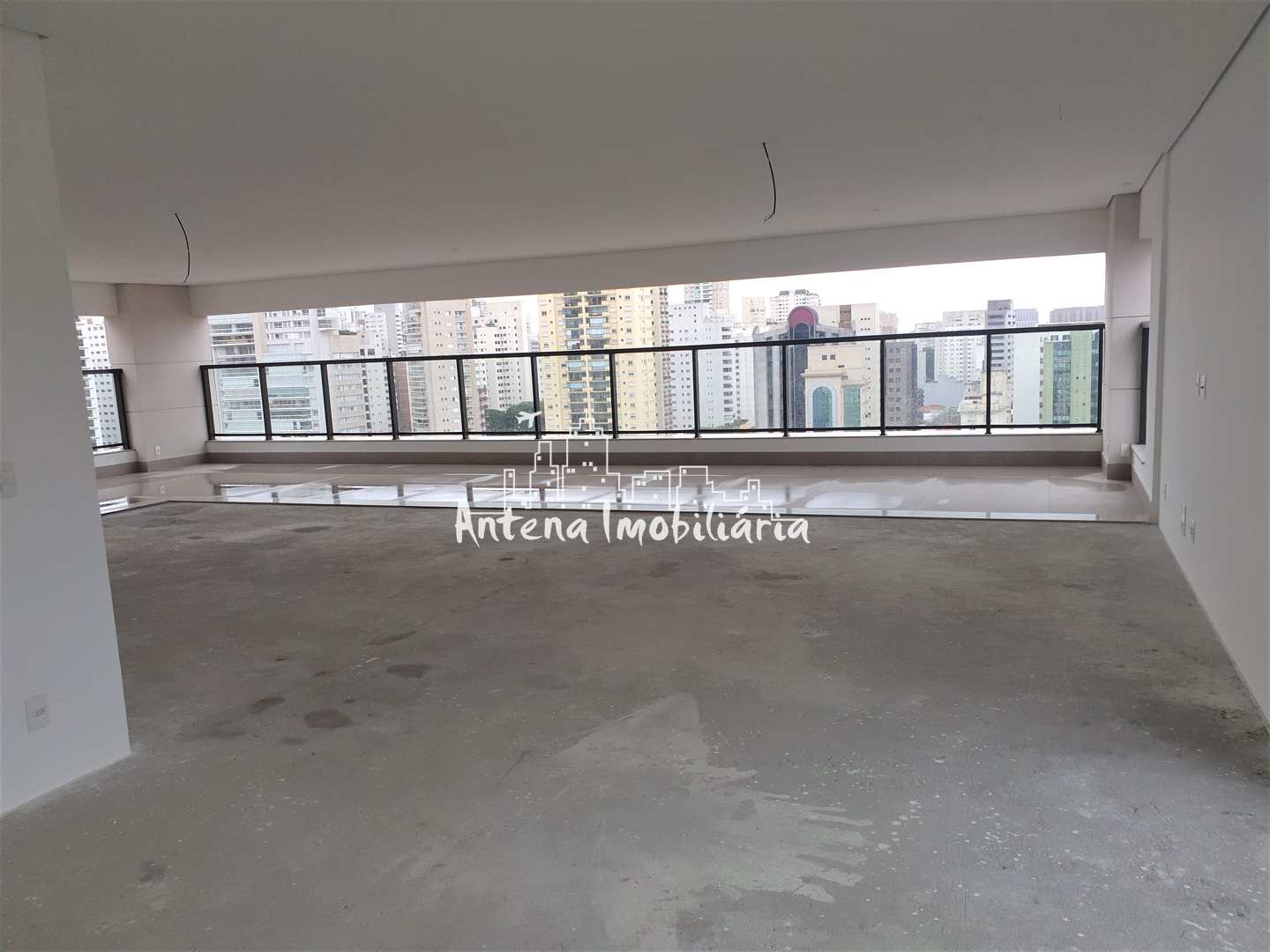 Apartamento à venda com 5 quartos, 310m² - Foto 4