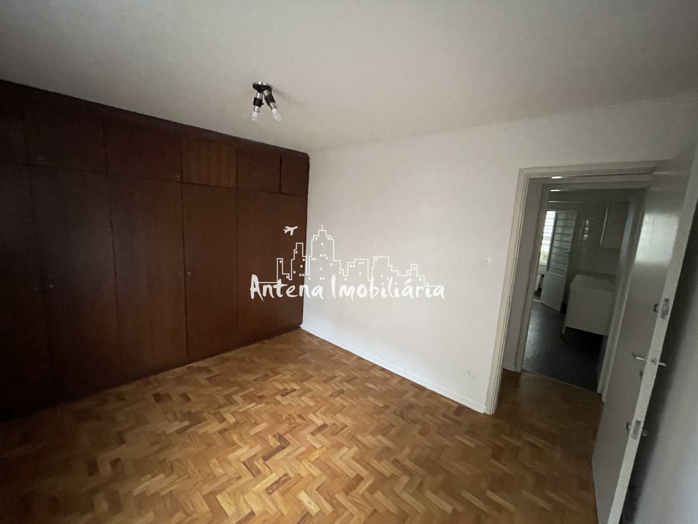 Apartamento à venda com 2 quartos, 72m² - Foto 5