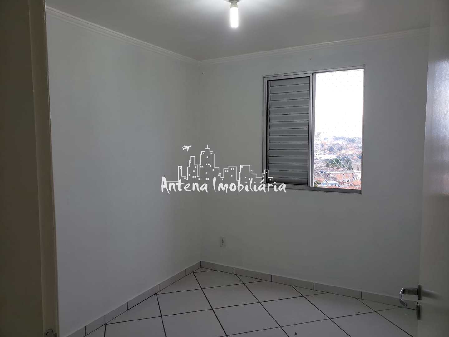 Apartamento à venda com 2 quartos, 45m² - Foto 3