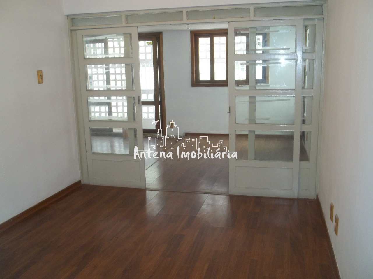 Apartamento à venda com 2 quartos, 112m² - Foto 4