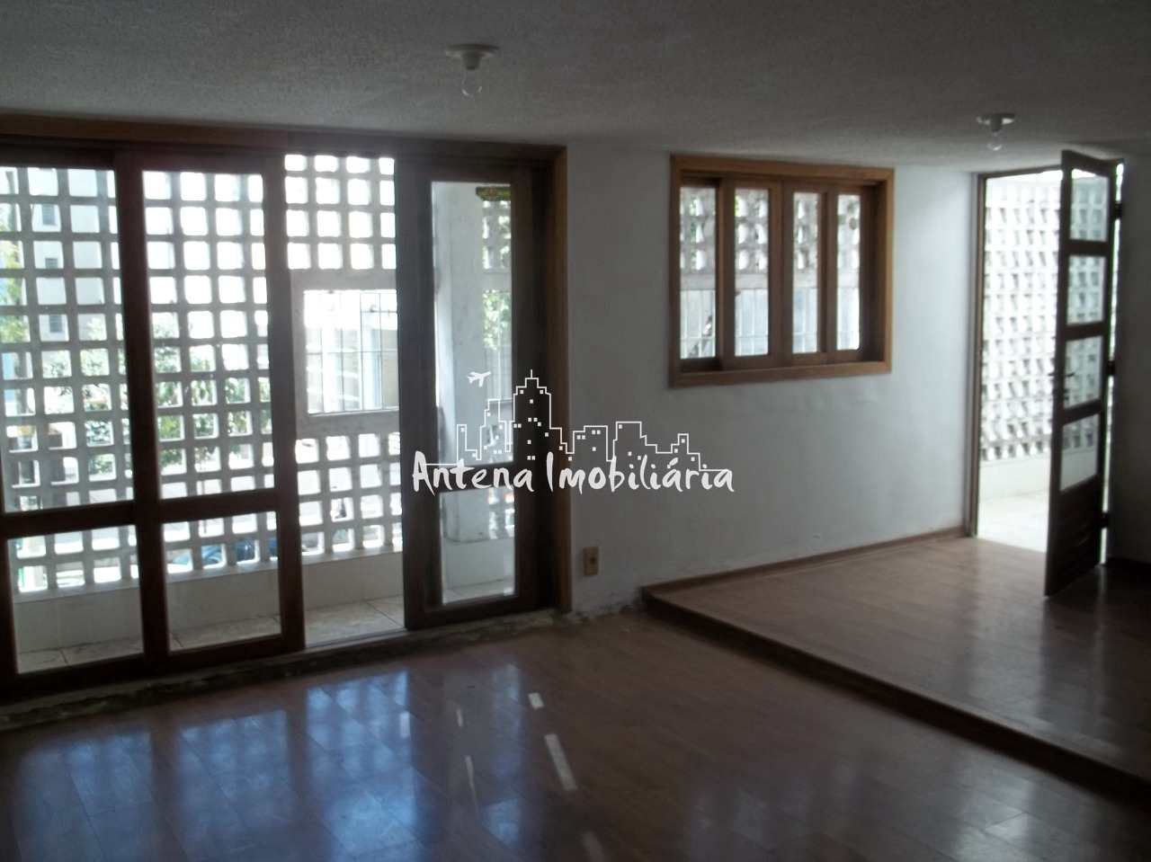 Apartamento à venda com 2 quartos, 112m² - Foto 1