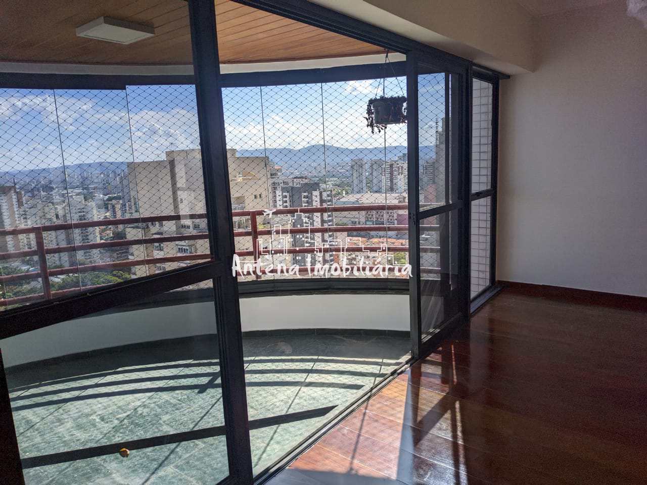 Apartamento à venda e aluguel com 4 quartos, 180m² - Foto 2