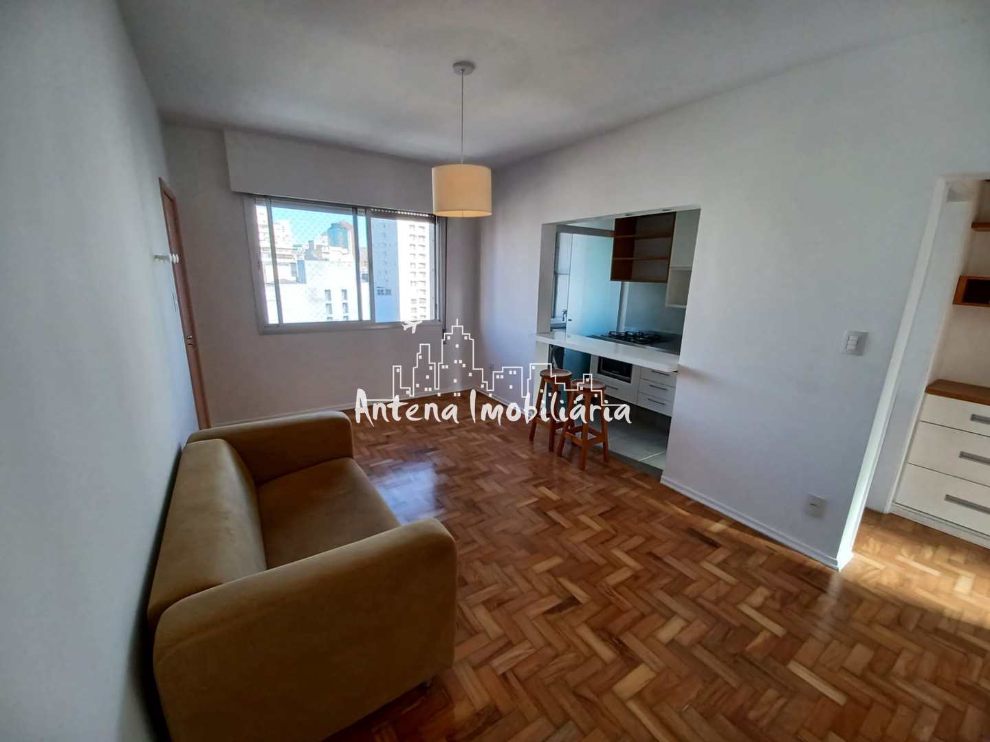 Apartamento à venda com 1 quarto, 43m² - Foto 1