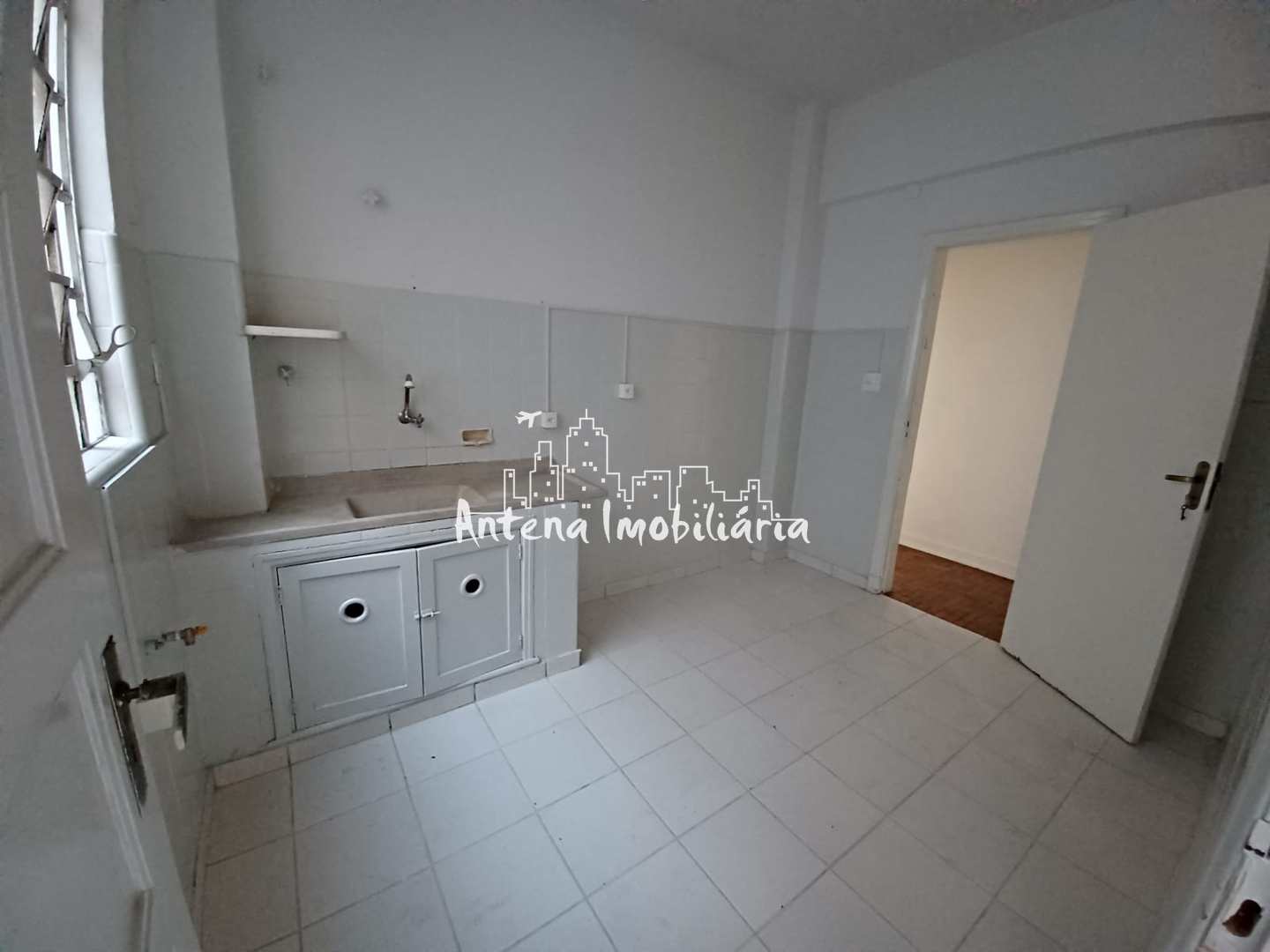 Apartamento à venda com 2 quartos, 113m² - Foto 10