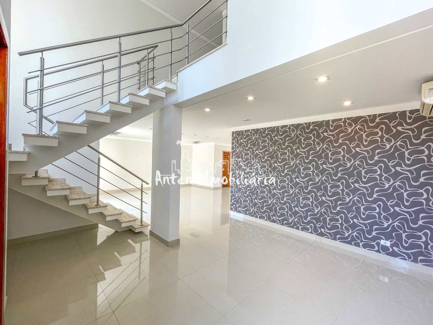 Sobrado à venda com 4 quartos, 346m² - Foto 9